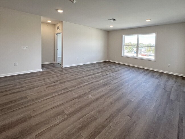 Linden Lofts, Bethlehem, PA 18017 - photo 2