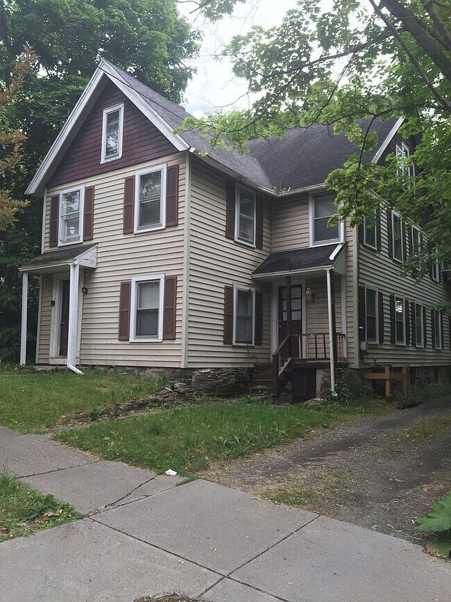 509 E Buffalo St unit 2, Ithaca, NY 14850 - photo 2