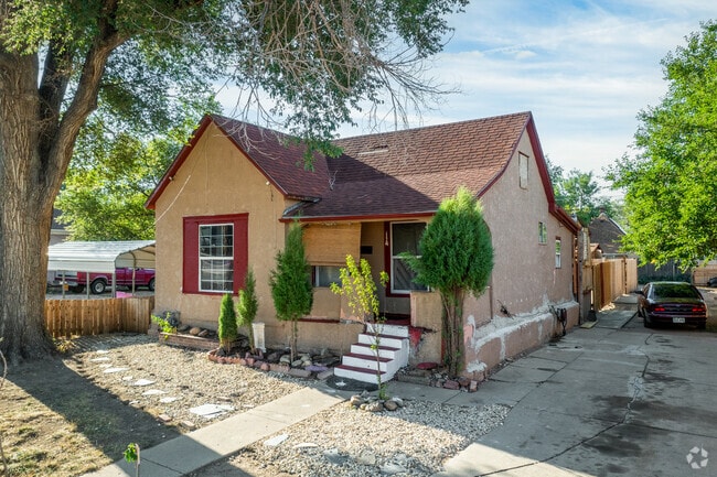Most East Side homes do not have attached garages.