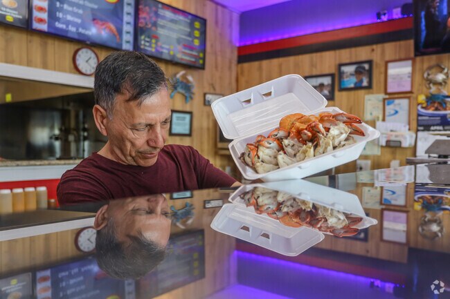Frank's Crab House, on Hiawassee Road, has the freshest seafood in Pine Hills.