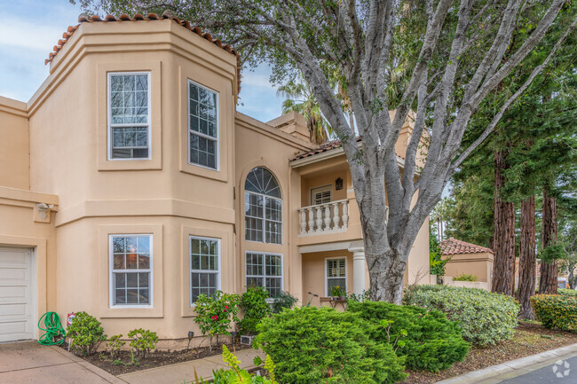 Some townhomes in the area have outtdoor balconies so you can enjoy the outdoors.