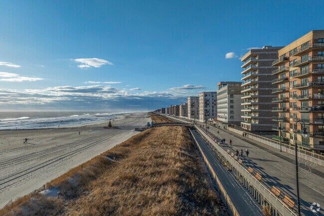 The biggest amenity in Long Beach is the 2 mile long boardwalk that residents use for recreation and exercise.