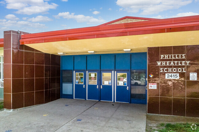 Phillis Wheatley Elementary is a popular pre-k & elementary school in Washington Wheatley.