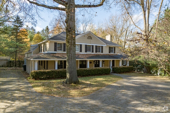 Colonial-style homes in Avondale can be found on secluded wooded lots.