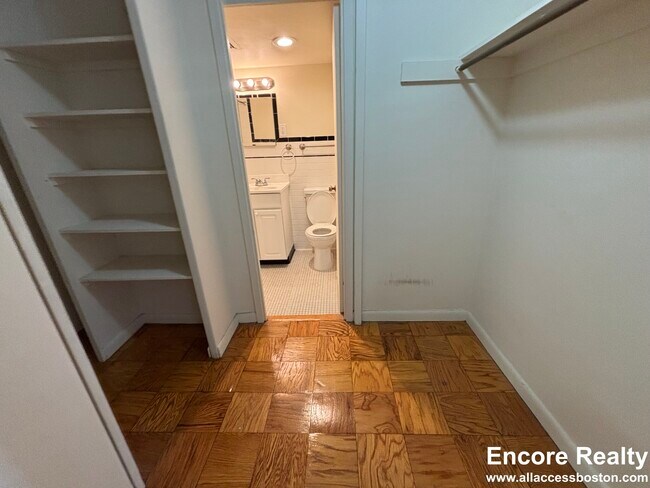 16 Monmouth Ct unit 101-511, Brookline, MA 02446 - photo 4