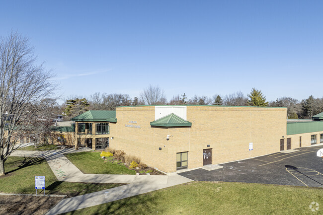 The courses at J B Nelson Elementary School challenge the mind.