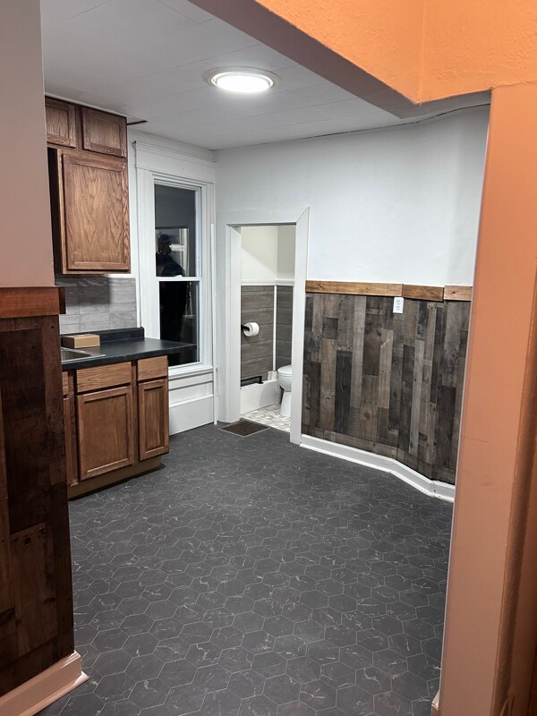 1201 7th Ave unit 3, Rock Island, IL 61201 - photo 1