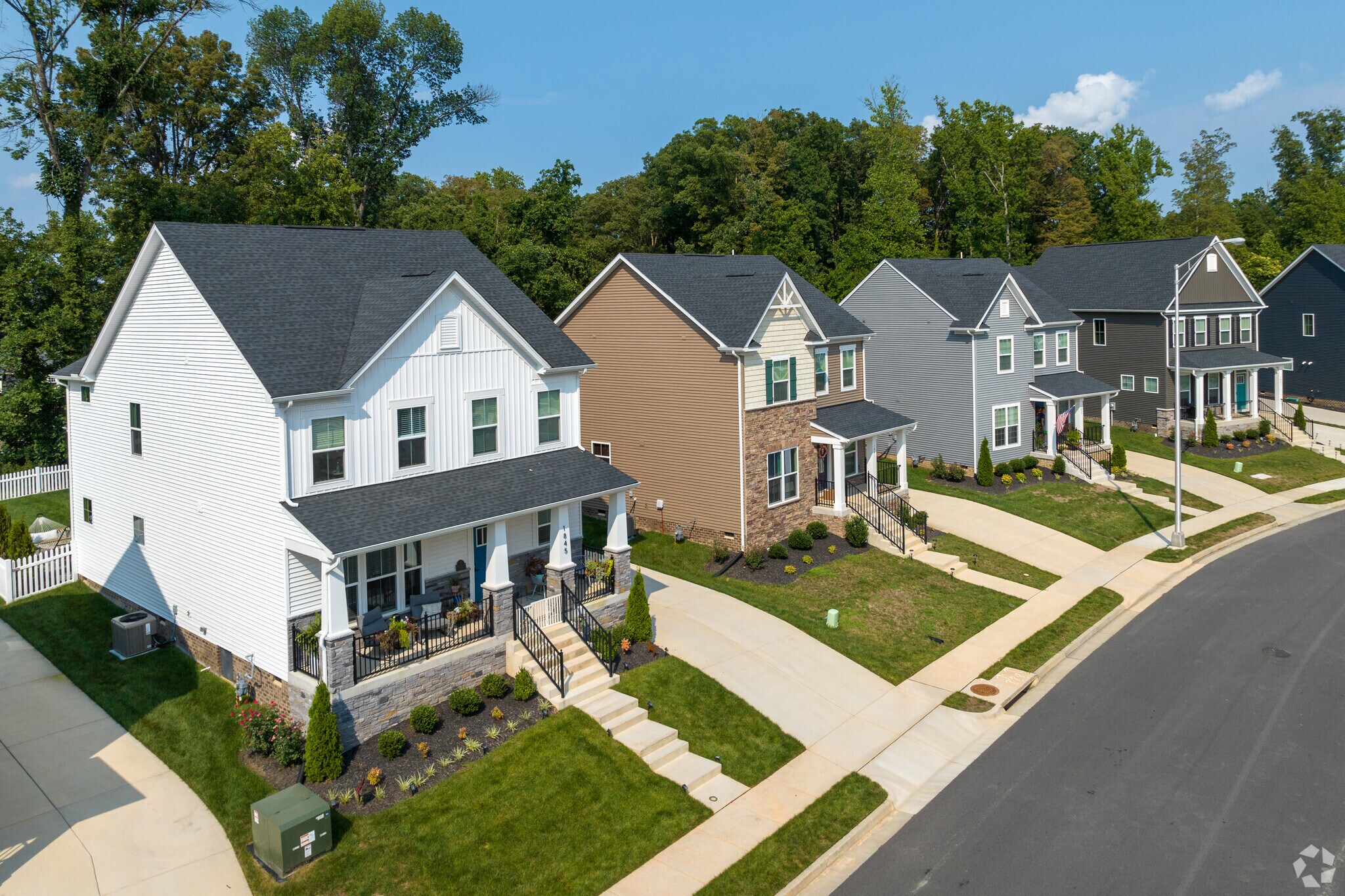 Large, newer homes can be found around Jahnke.