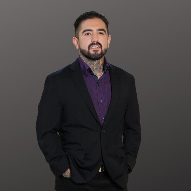 Agent Photo