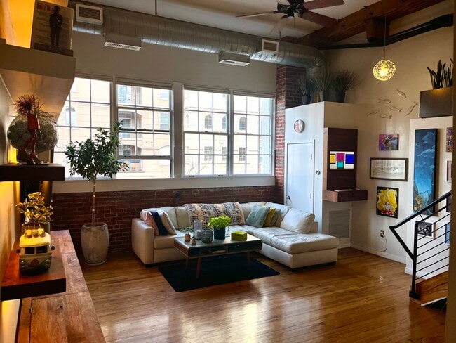 1090 Cherokee St unit 201, Denver, CO 80204 - photo 6