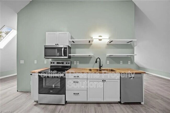 608 Montgomery St unit C, Reidsville, NC 27320 - photo 5