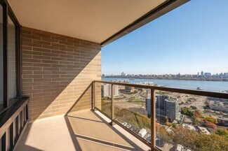 9060 Palisade Ave, North Bergen, NJ 07047