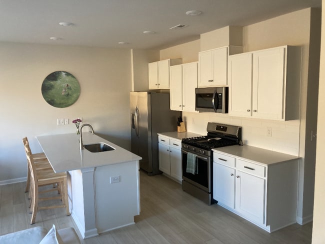 12 Twiggs Ln, Taylors, SC 29687 - photo 2