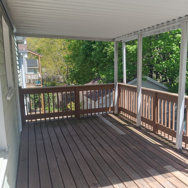 2nd floor rear porch