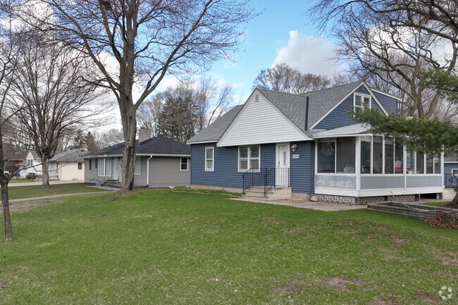 Classic single-family homes line up in Mounds View.