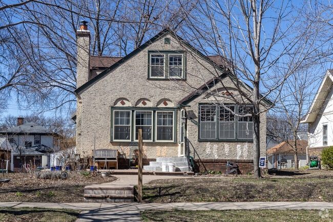 Stucco finishes are a common feature with homes in the Corcoran neighborhood.