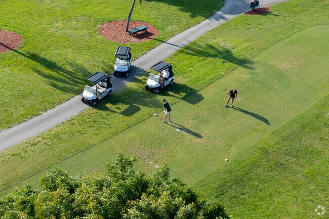 Hillcrest is home to the Orangebrook Golf and Country where you can play fun games of golf.