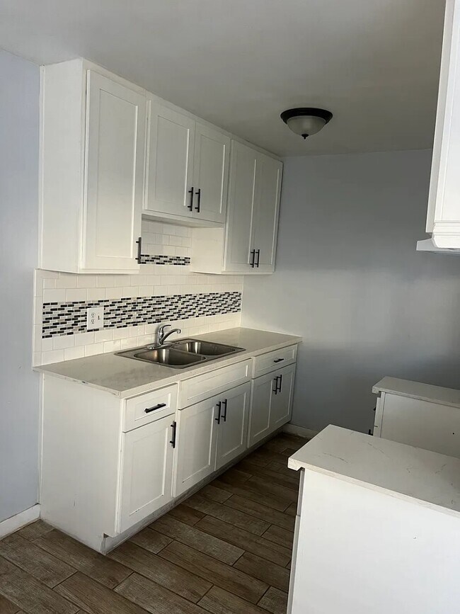 9318 Victoria Ave, South Gate, CA 90280