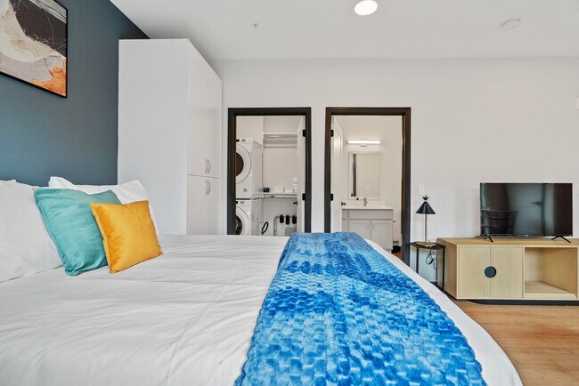 423 E Michigan St unit ID1026464P, Indianapolis, IN 46204 - photo 5