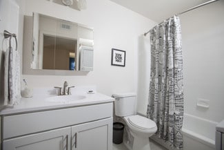 2005 Quail Ridge Dr, Plainsboro, NJ 08536