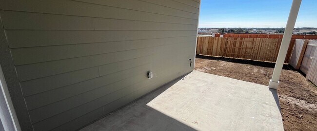 116 Clover Bend, Liberty Hill, TX 78642 - photo 5