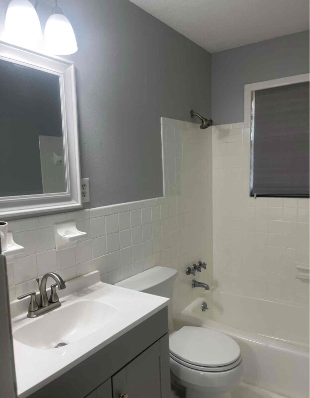 1914 St James Dr unit 4, Memphis, TN 38116 - photo 3