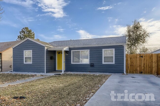1364 Ironton St, Aurora, CO 80010 - photo 2