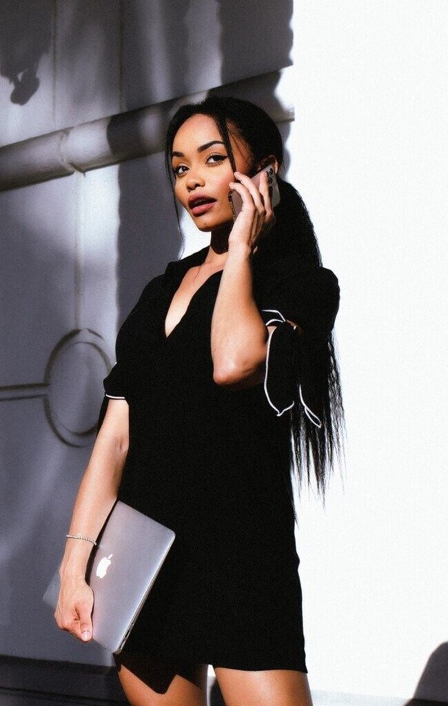 Agent Photo