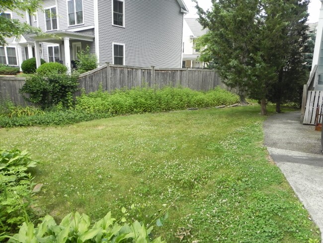 2 Jefferson St unit 2, Norwalk, CT 06851 - photo 3