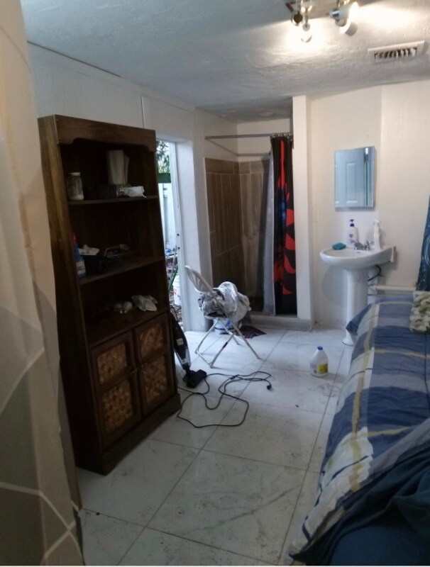616 NW 14th Way, Fort Lauderdale, FL 33311