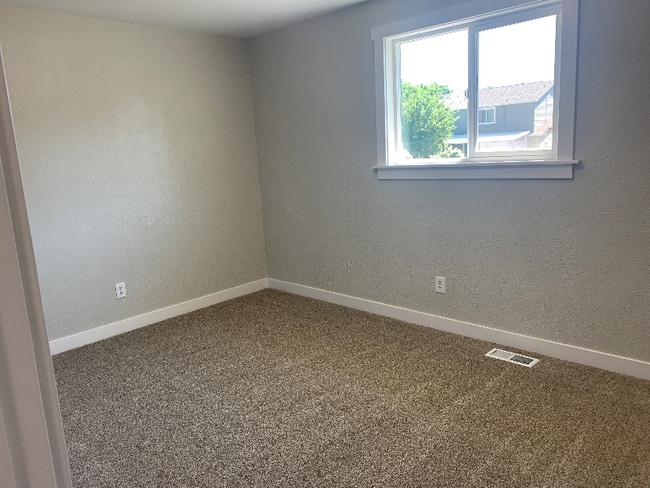 4590 N Jennifer St, Boise, ID 83704 - photo 2