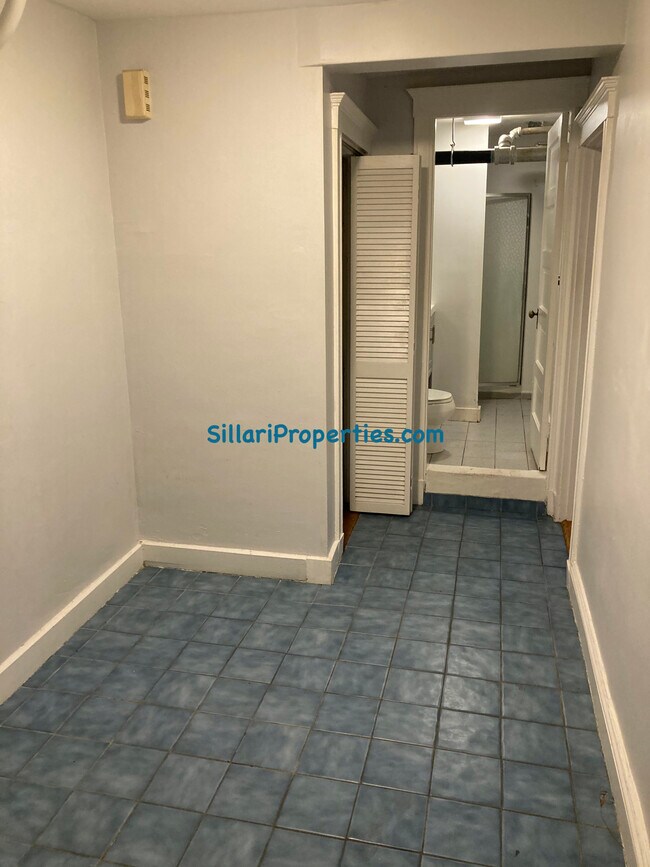 Office area/laundry area/hallway