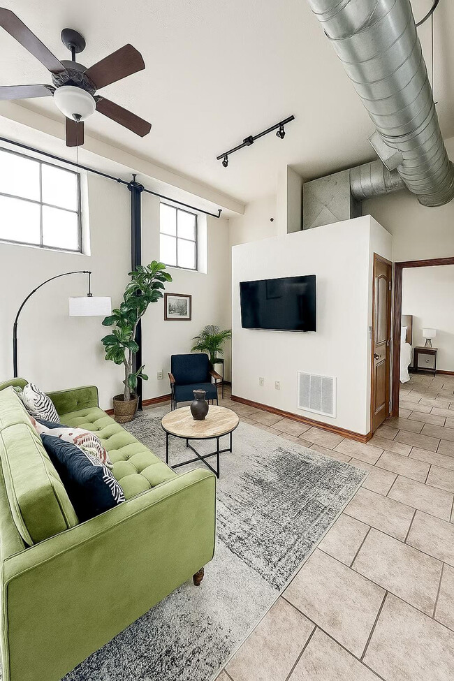 521 N Jefferson Ave Unit ID1075605P, Springfield, MO 65806