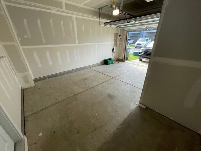 3121 Coquina Ln, Charlotte, NC 28206 - photo 3