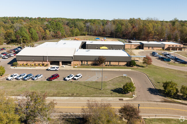 Flowood Elementary School is a public school located in Flowood, MS.