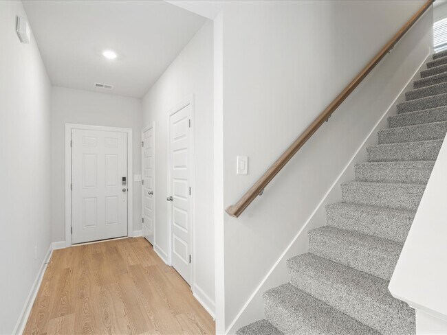 928 Penfold Point, Wellford, SC 29385 - photo 7