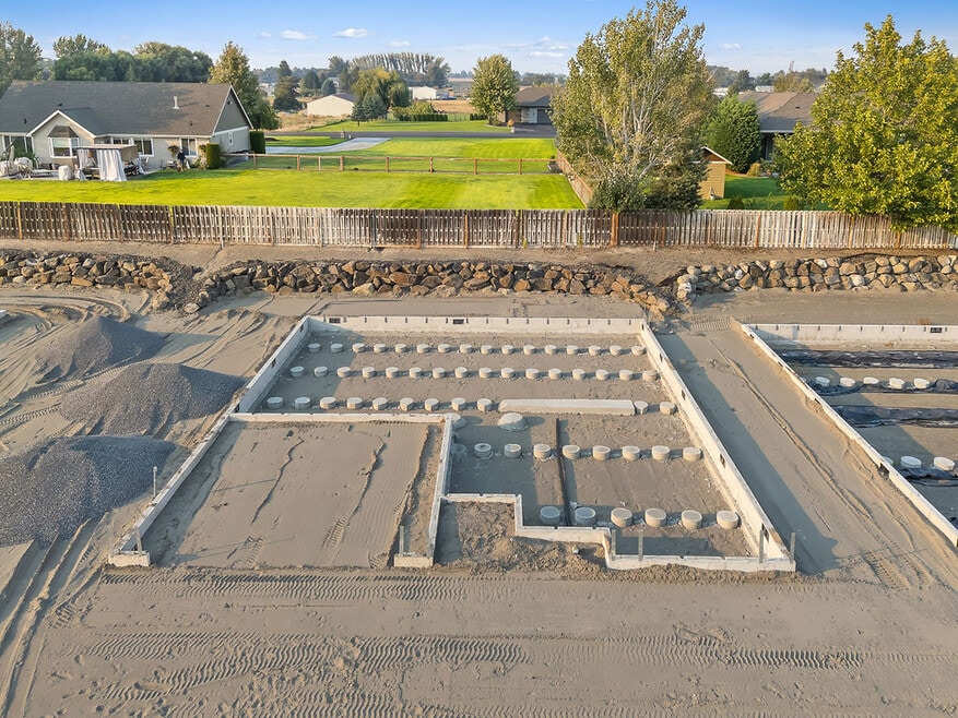 4502 W Thrush St, Moses Lake, WA 98837 - photo 1