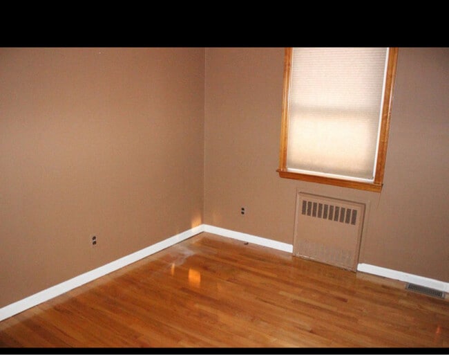 0 Crystal Ave unit 2, Staten Island, NY 10314 - photo 3