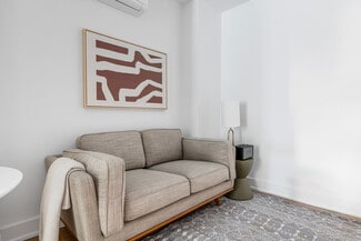 307 W 39th St Unit FL2-ID2110, New York, NY 10018