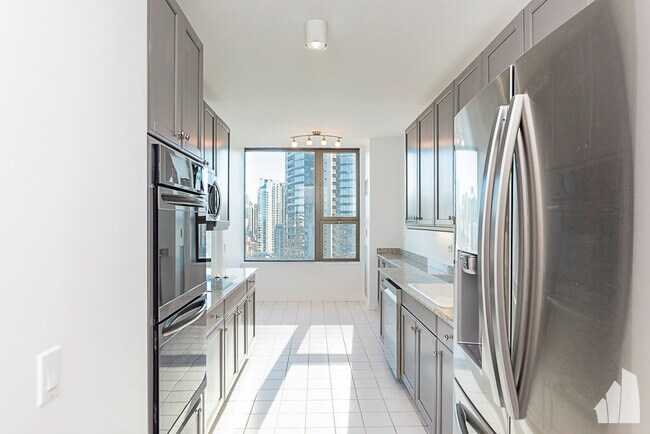 Kinzie Park unit 2502, Chicago, IL 60654 - photo 7