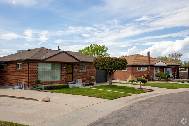 Central and northern portions of Twin Lakes offer similarly styled brick ranch-style homes built in the 1950s and 1960s.