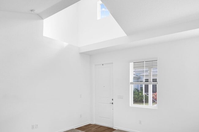 513 High Tide Ln, Daytona Beach, FL 32124 - photo 3