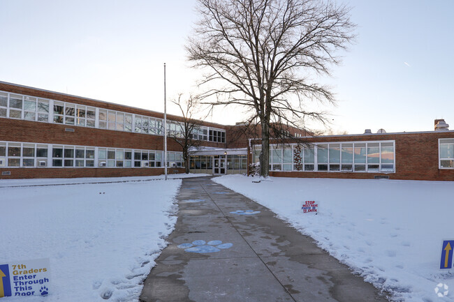 Hillside Middle School, Seven Hills