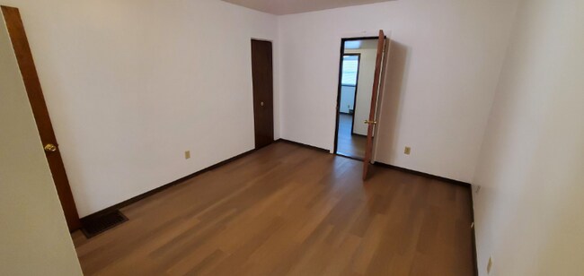 2203 Gaebler Ave, Saint Louis, MO 63114 - photo 6