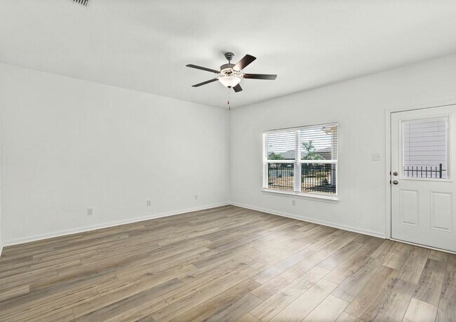 6007 Luckey Run unit 36480732, San Antonio, TX 78252 - photo 5
