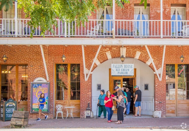 Grab a ice cream cone and hang out with friends in the City of Columbia