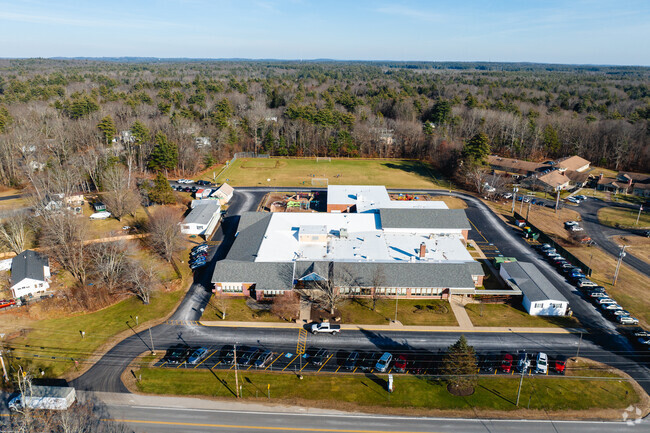 Ellis School provides a well-rounded education and promotes academic excellence.