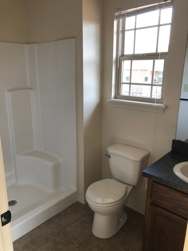 240 Ashley Dr unit 260 Ashley Drive, Russellville, AR 72802 - photo 7