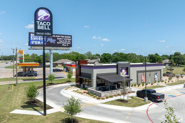 Robinson is home to many fast food places, like Taco Bell.