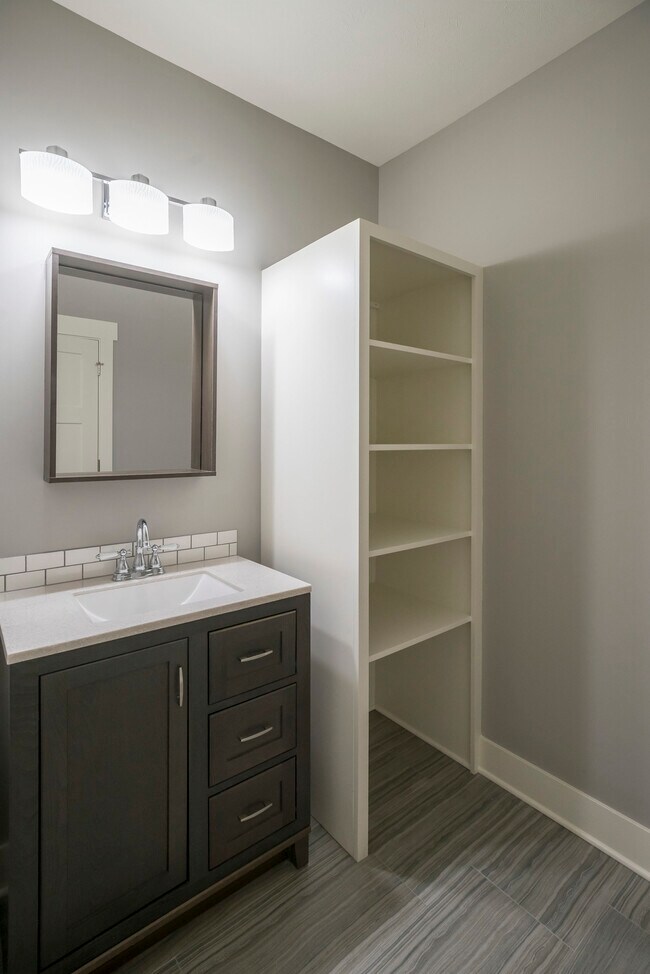 616 4th St NW unit 1, Grand Rapids, MI 49504 - photo 4